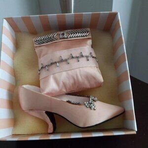 NOSTALGIA VICTORIA SHOE + HANDBAG NIB